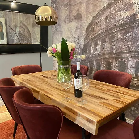 דירה Design With Fireplace Near Vatican רומא