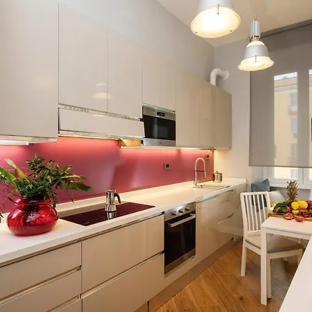 Design With Fireplace Near Vatican רומא