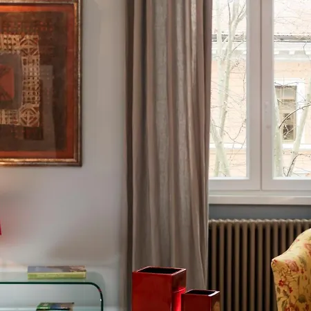 Design With Fireplace Near Vatican דירה